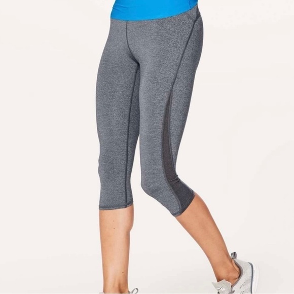 LULULEMON Train Times Crop Heathered Black Size 2 - Picture 1 of 5